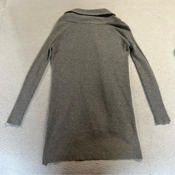 ⭐️ LAmade Revolve Grey Fishermen’s Knit Wool Cashmere Blend Long Sleeve Sweater - Picture 2 of 6